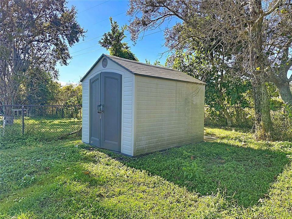 For Sale: $340,000 (3 beds, 2 baths, 1785 Square Feet)