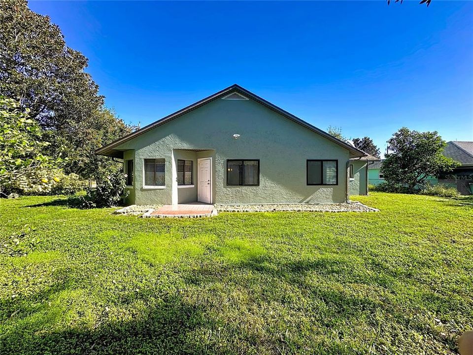 For Sale: $340,000 (3 beds, 2 baths, 1785 Square Feet)