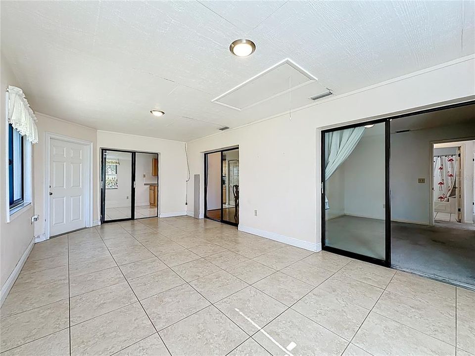 For Sale: $340,000 (3 beds, 2 baths, 1785 Square Feet)