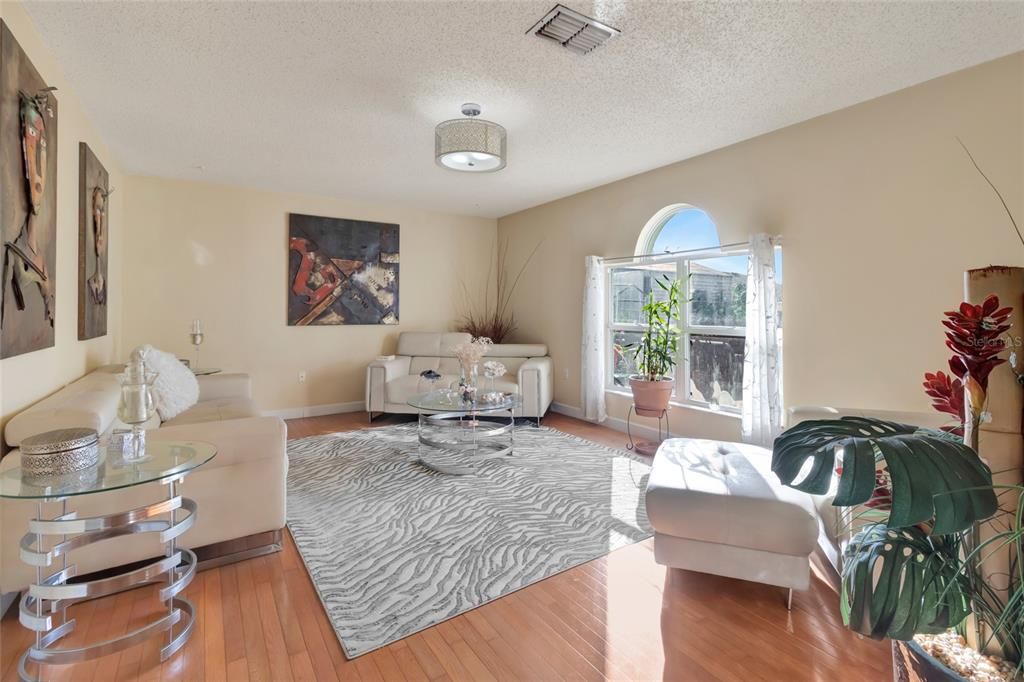 На продажу: $425,000 (4 спален, 2 ванн, 2142 Квадратных фут)