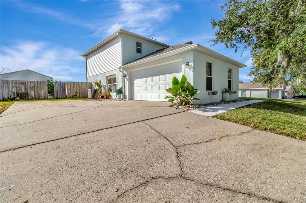 На продажу: $425,000 (4 спален, 2 ванн, 2142 Квадратных фут)