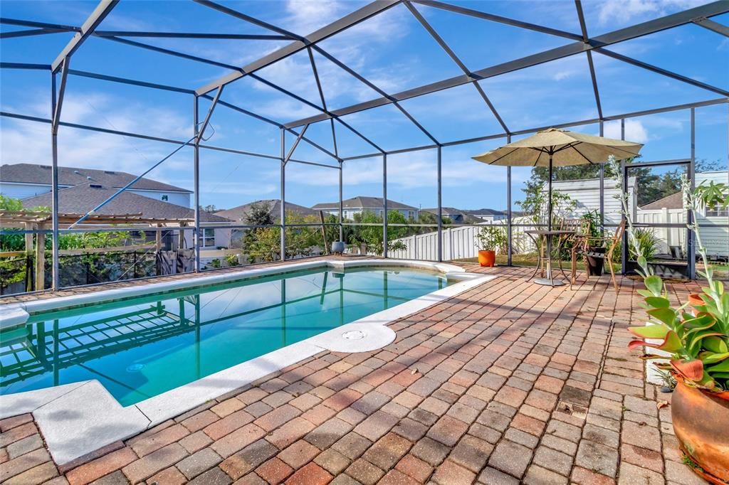 На продажу: $425,000 (4 спален, 2 ванн, 2142 Квадратных фут)