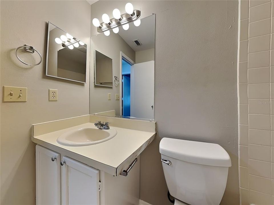 В аренду: $2,079 (3 спален, 2 ванн, 1421 Квадратных фут)