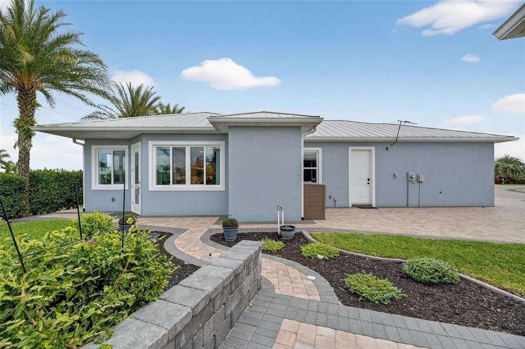 待售: $549,900 (2 贝兹, 2 浴室, 1669 平方英尺)