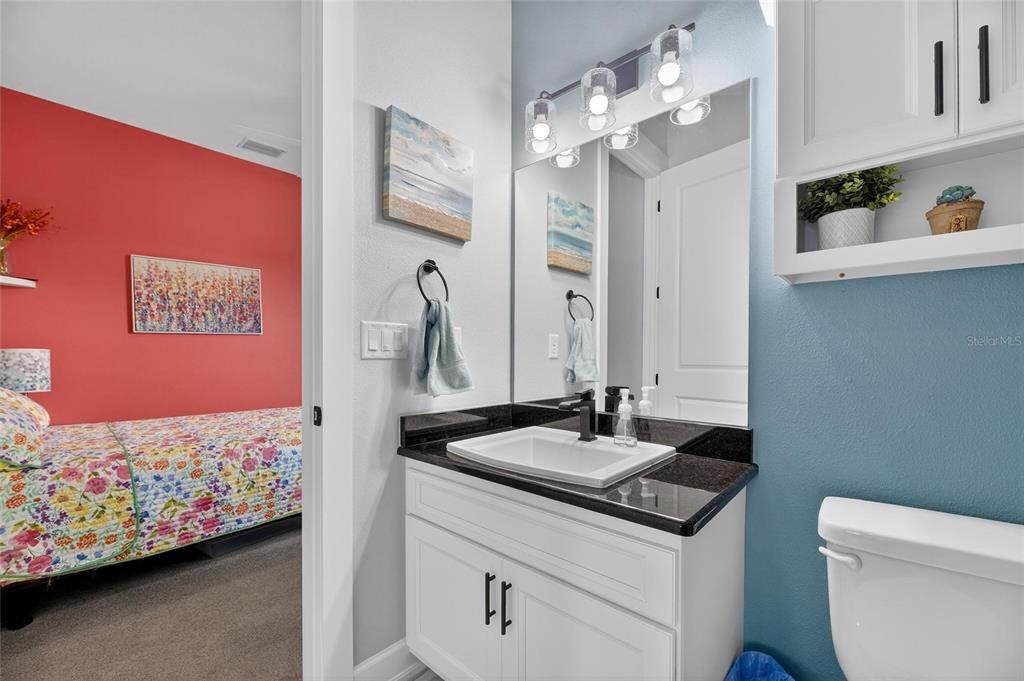 待售: $549,900 (2 贝兹, 2 浴室, 1669 平方英尺)