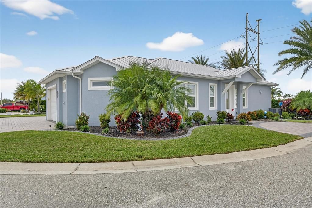 待售: $549,900 (2 贝兹, 2 浴室, 1669 平方英尺)