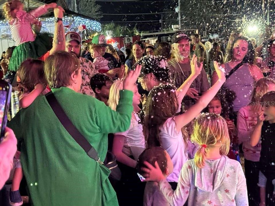 待售: $41,500 (1.04 acres)