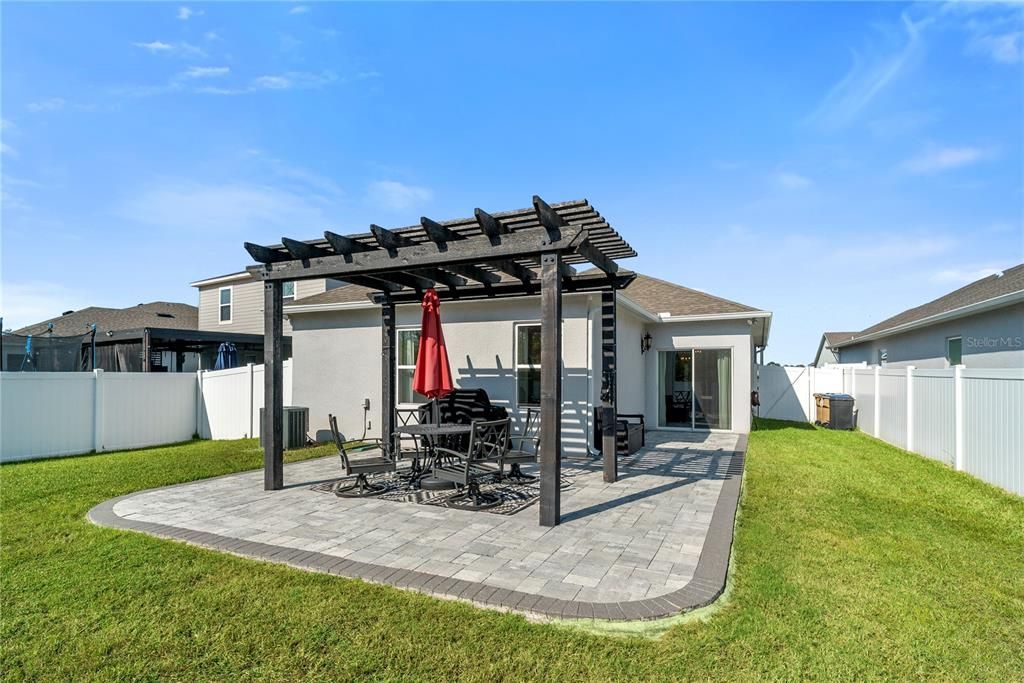 For Sale: $340,000 (3 beds, 2 baths, 1320 Square Feet)