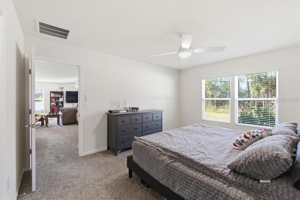 For Sale: $344,500 (4 beds, 2 baths, 1862 Square Feet)