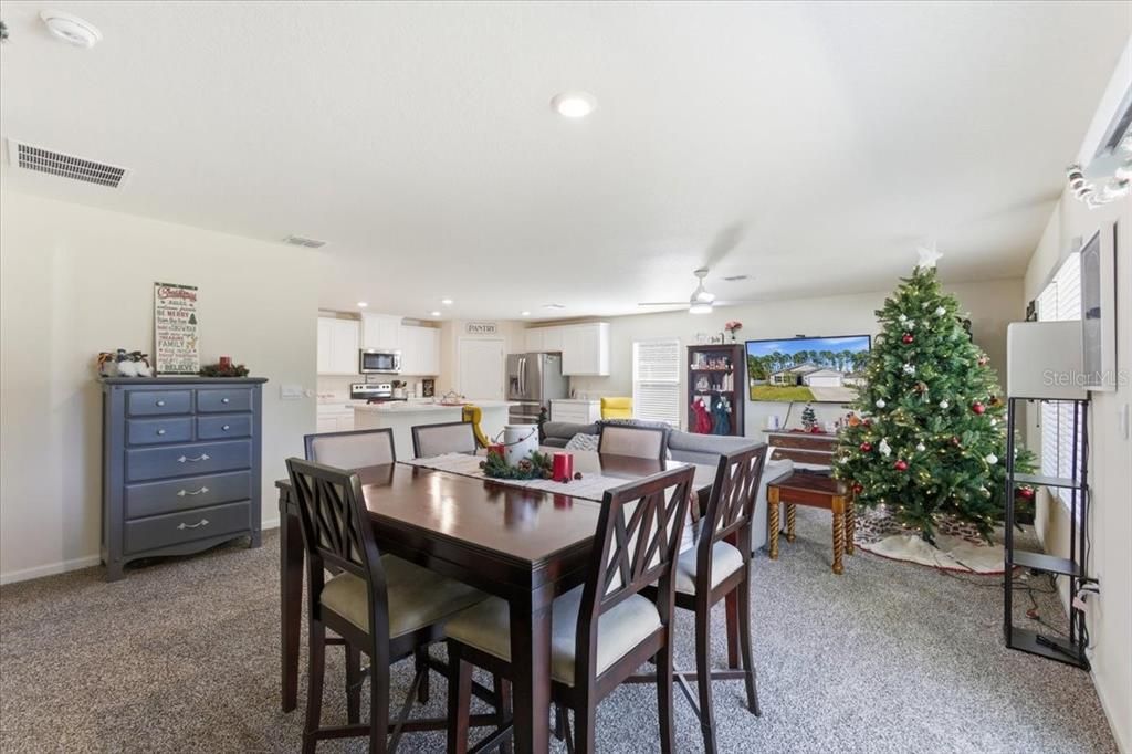 For Sale: $344,500 (4 beds, 2 baths, 1862 Square Feet)