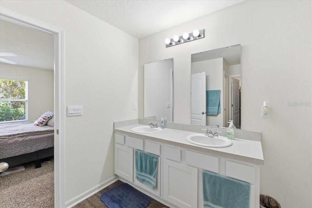 For Sale: $344,500 (4 beds, 2 baths, 1862 Square Feet)