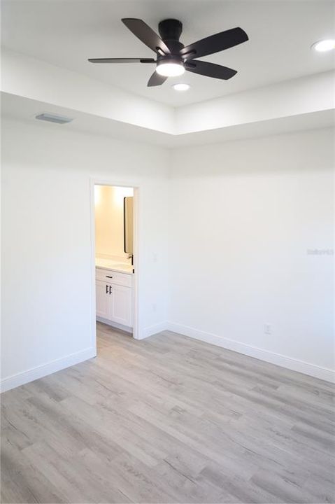 En Venta: $295,000 (3 camas, 2 baños, 1190 Pies cuadrados)