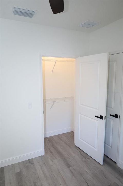 En Venta: $295,000 (3 camas, 2 baños, 1190 Pies cuadrados)