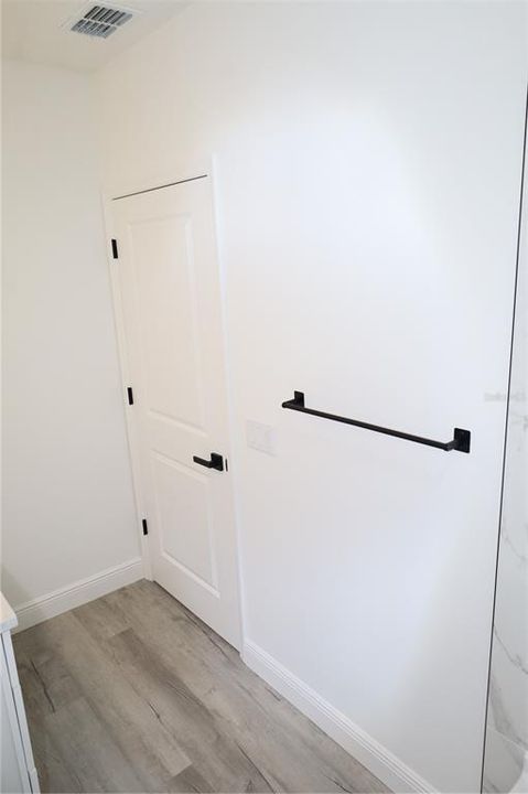 En Venta: $295,000 (3 camas, 2 baños, 1190 Pies cuadrados)