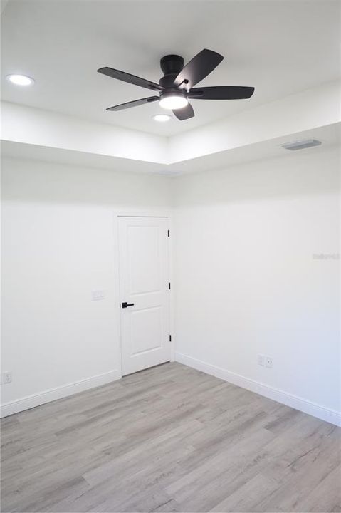 En Venta: $295,000 (3 camas, 2 baños, 1190 Pies cuadrados)