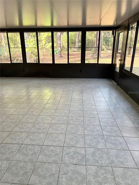 For Sale: $307,000 (4 beds, 2 baths, 2059 Square Feet)