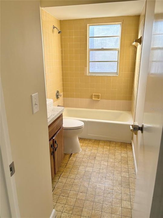 For Sale: $307,000 (4 beds, 2 baths, 2059 Square Feet)