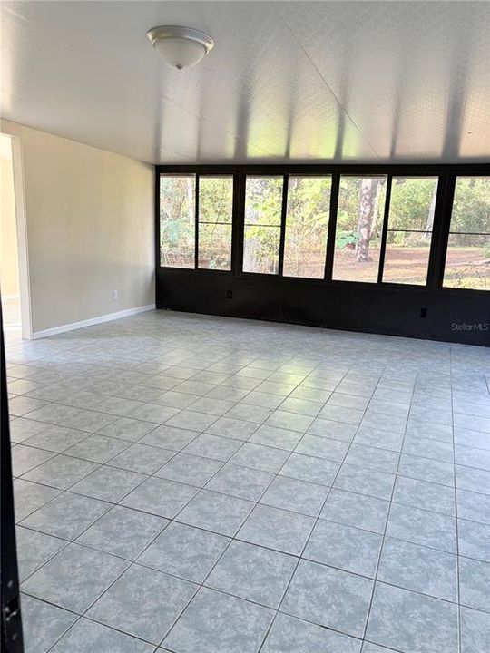 For Sale: $307,000 (4 beds, 2 baths, 2059 Square Feet)