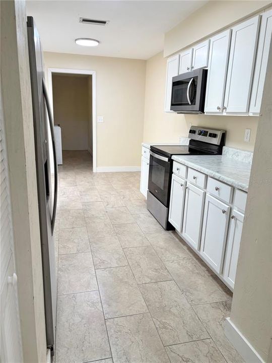 For Sale: $307,000 (4 beds, 2 baths, 2059 Square Feet)