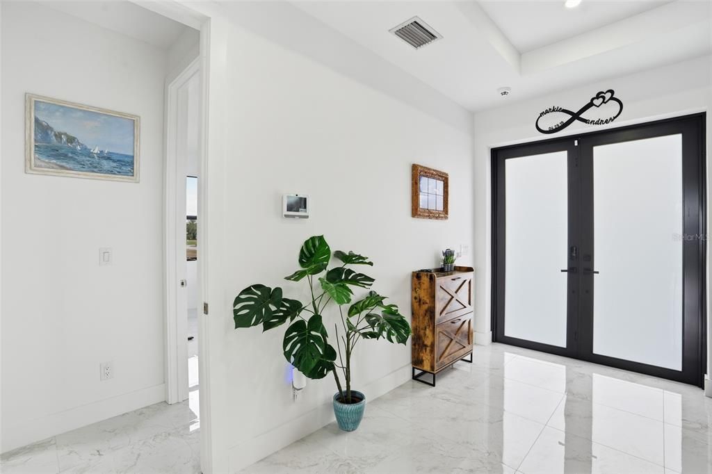 En Venta: $449,900 (3 camas, 2 baños, 1410 Pies cuadrados)