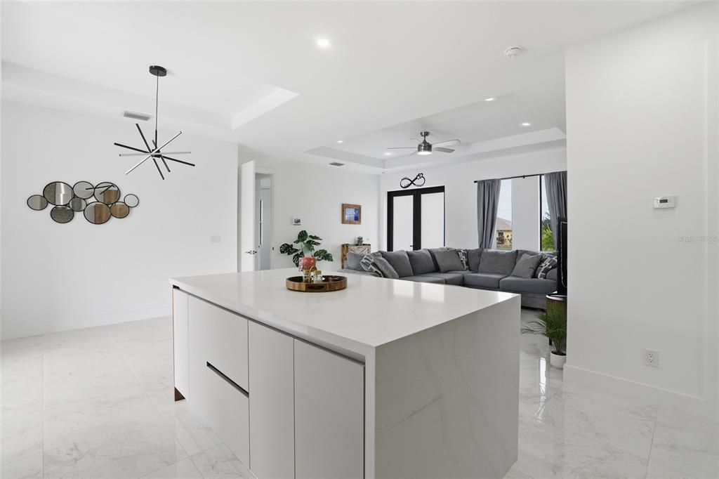 En Venta: $449,900 (3 camas, 2 baños, 1410 Pies cuadrados)