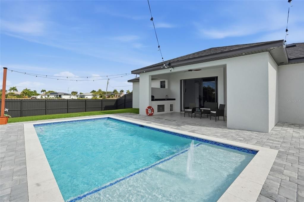 En Venta: $449,900 (3 camas, 2 baños, 1410 Pies cuadrados)