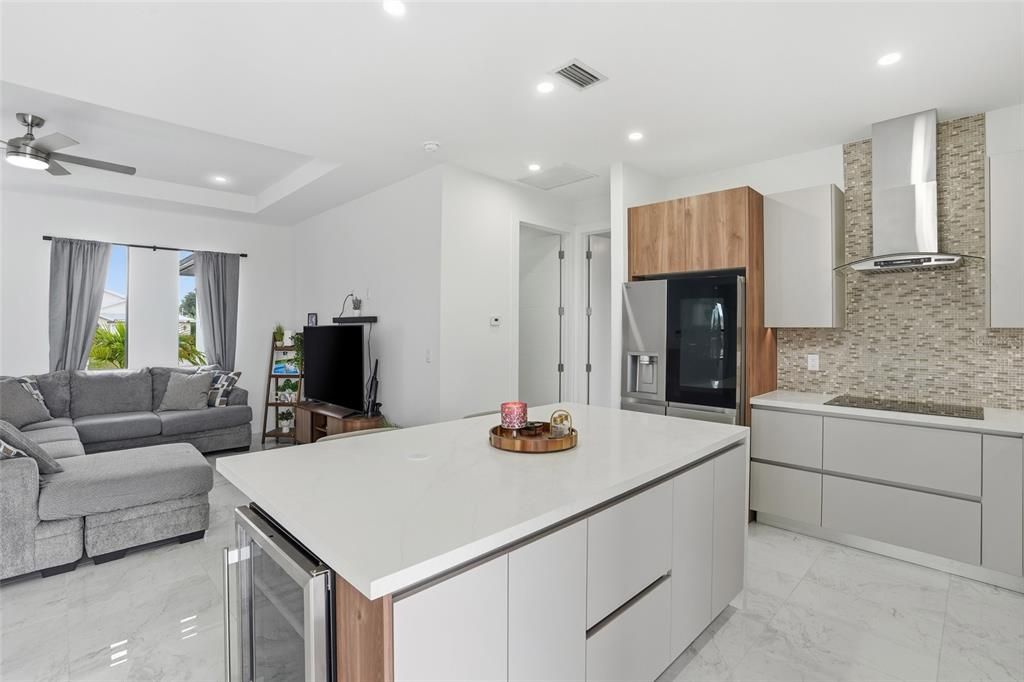 En Venta: $449,900 (3 camas, 2 baños, 1410 Pies cuadrados)