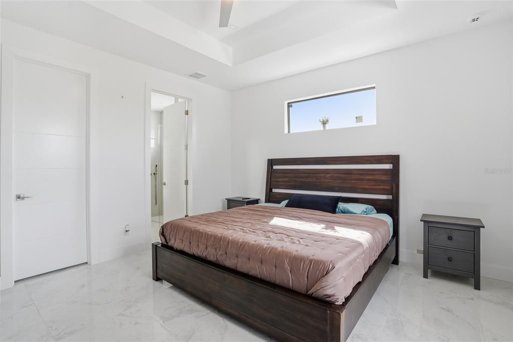 En Venta: $449,900 (3 camas, 2 baños, 1410 Pies cuadrados)