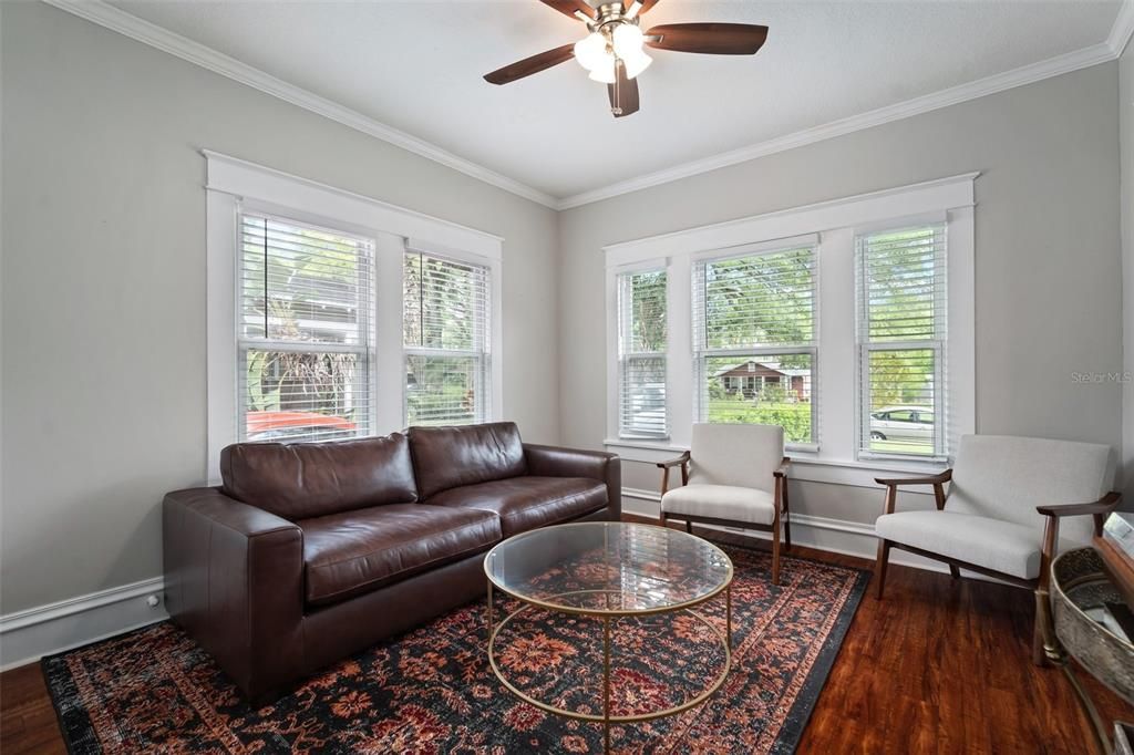 En Venta: $765,000 (5 camas, 4 baños, 1834 Pies cuadrados)