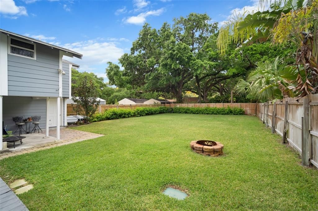 En Venta: $765,000 (5 camas, 4 baños, 1834 Pies cuadrados)