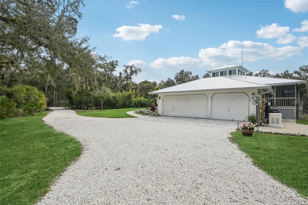 For Sale: $899,000 (4 beds, 3 baths, 2701 Square Feet)