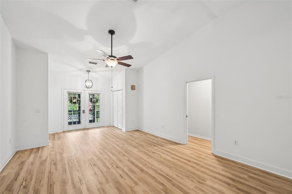 For Sale: $899,000 (4 beds, 3 baths, 2701 Square Feet)