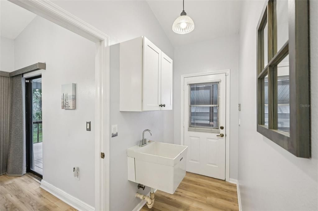 For Sale: $899,000 (4 beds, 3 baths, 2701 Square Feet)