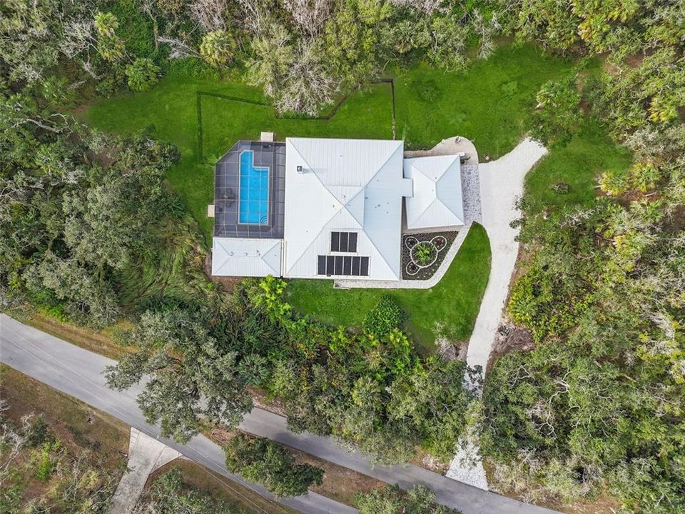 For Sale: $899,000 (4 beds, 3 baths, 2701 Square Feet)