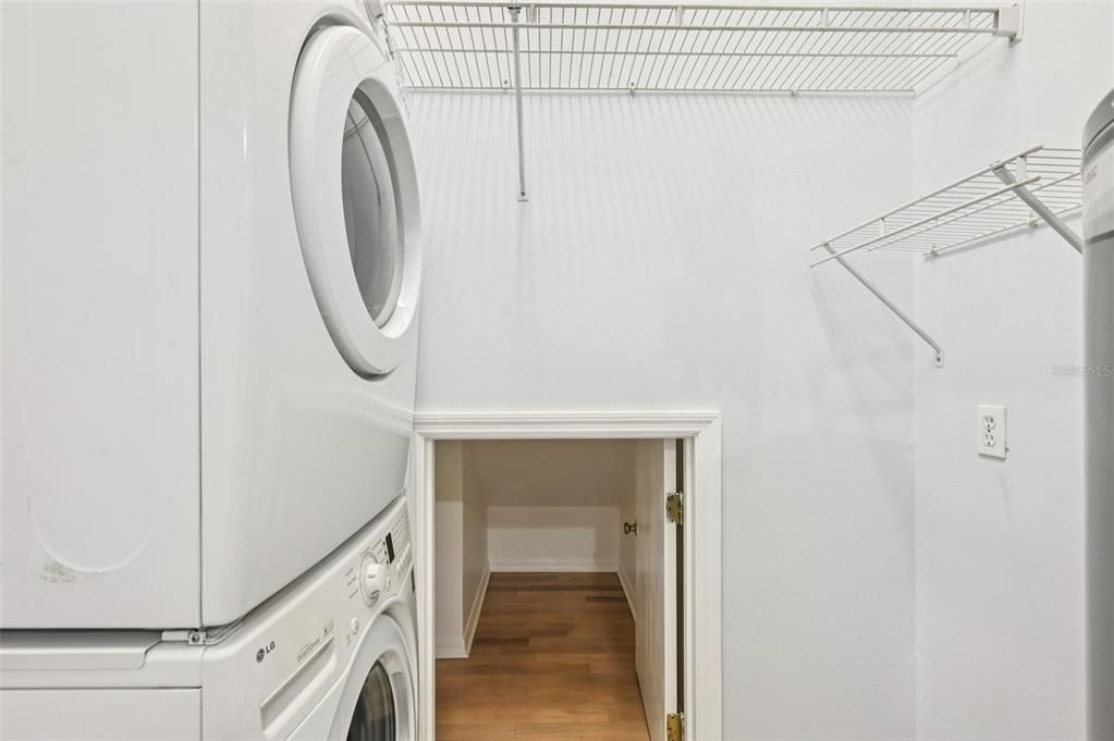 For Sale: $899,000 (4 beds, 3 baths, 2701 Square Feet)