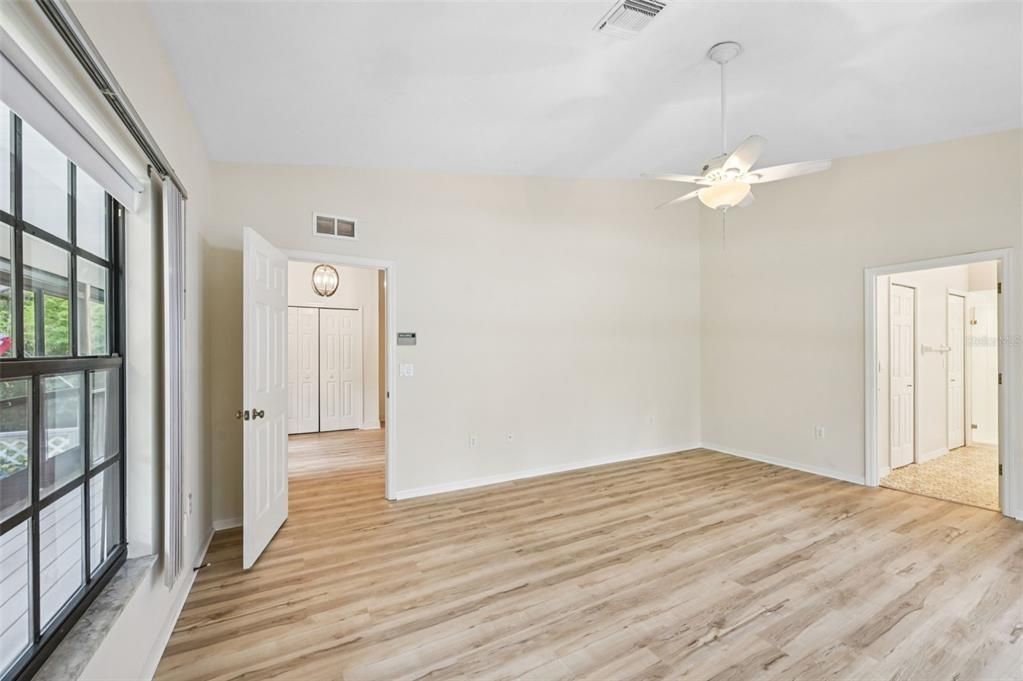 For Sale: $899,000 (4 beds, 3 baths, 2701 Square Feet)