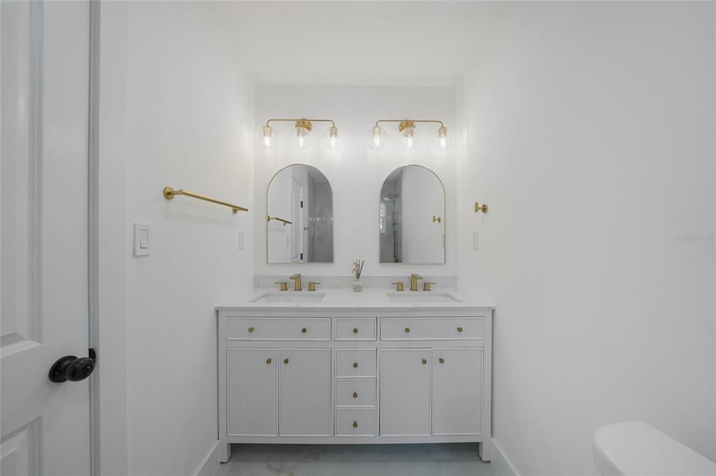 待售: $419,999 (3 贝兹, 2 浴室, 1529 平方英尺)