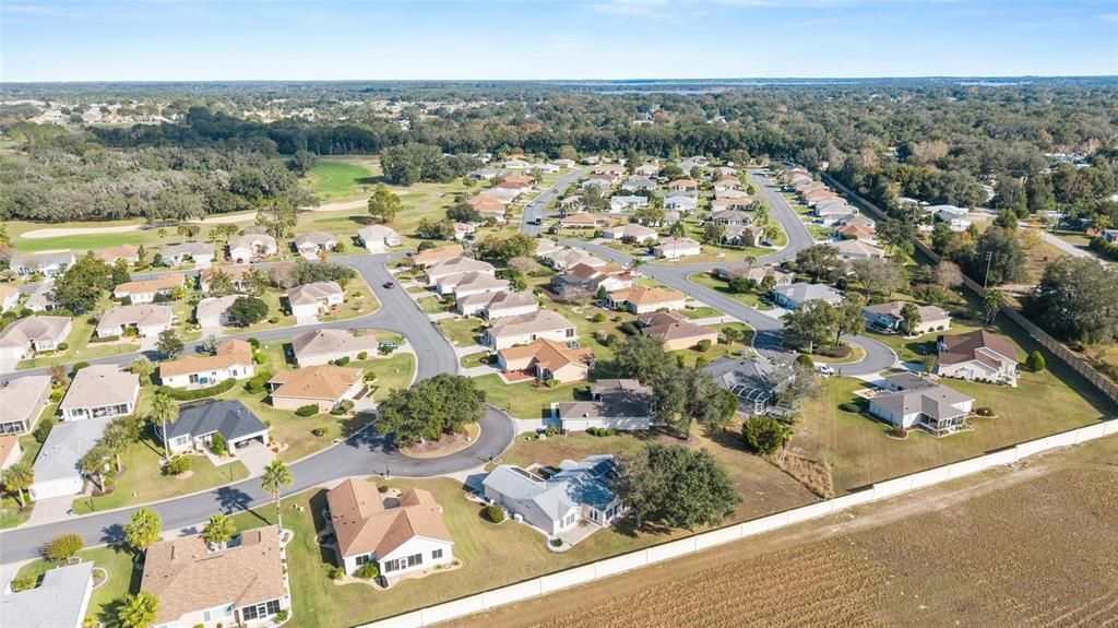 En Venta: $279,000 (2 camas, 2 baños, 1556 Pies cuadrados)