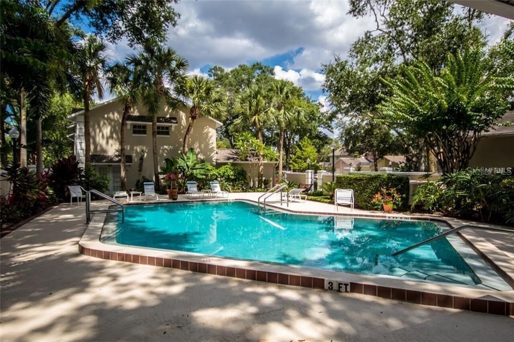 For Sale: $279,000 (2 beds, 2 baths, 1064 Square Feet)