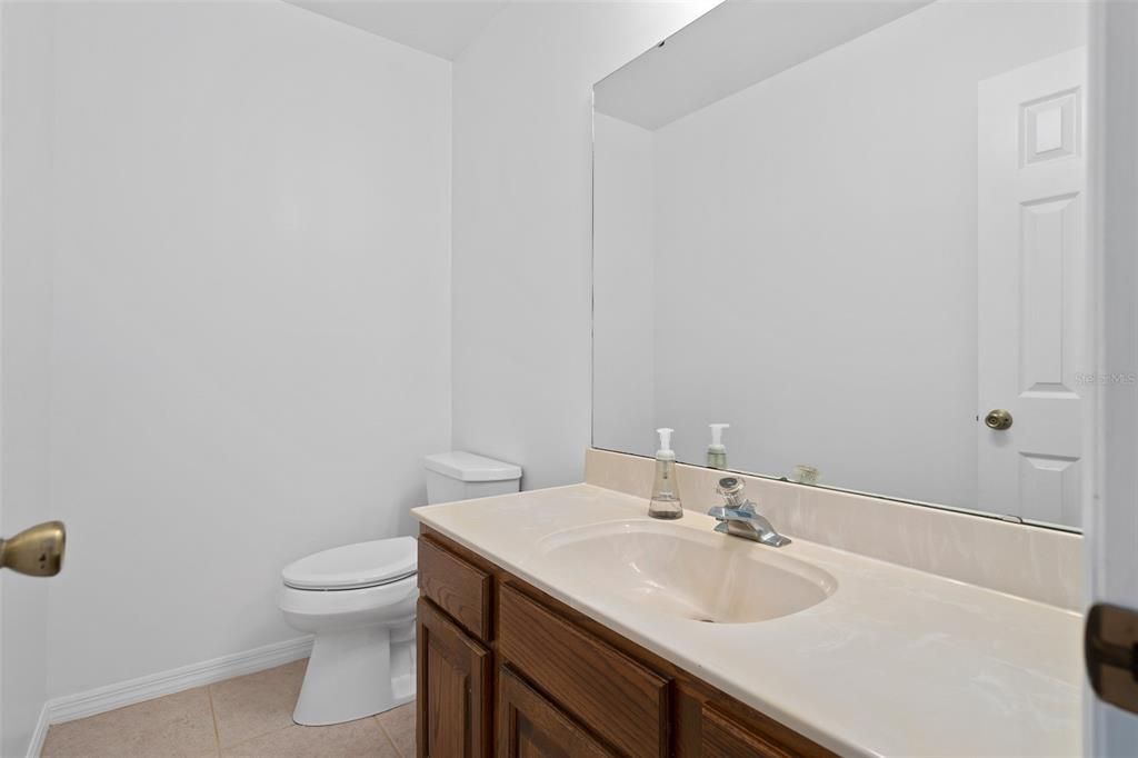 For Sale: $279,000 (2 beds, 2 baths, 1064 Square Feet)