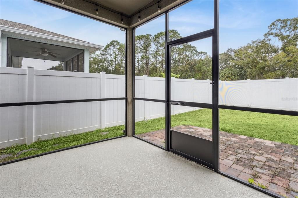 For Sale: $407,000 (4 beds, 2 baths, 2404 Square Feet)