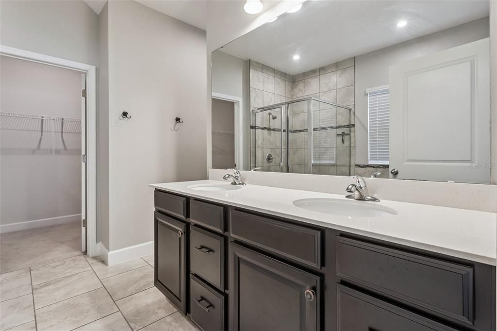 For Sale: $407,000 (4 beds, 2 baths, 2404 Square Feet)