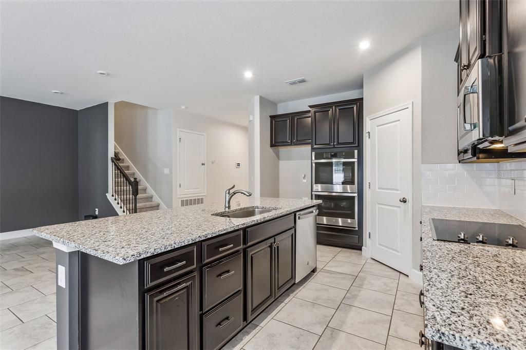 For Sale: $407,000 (4 beds, 2 baths, 2404 Square Feet)