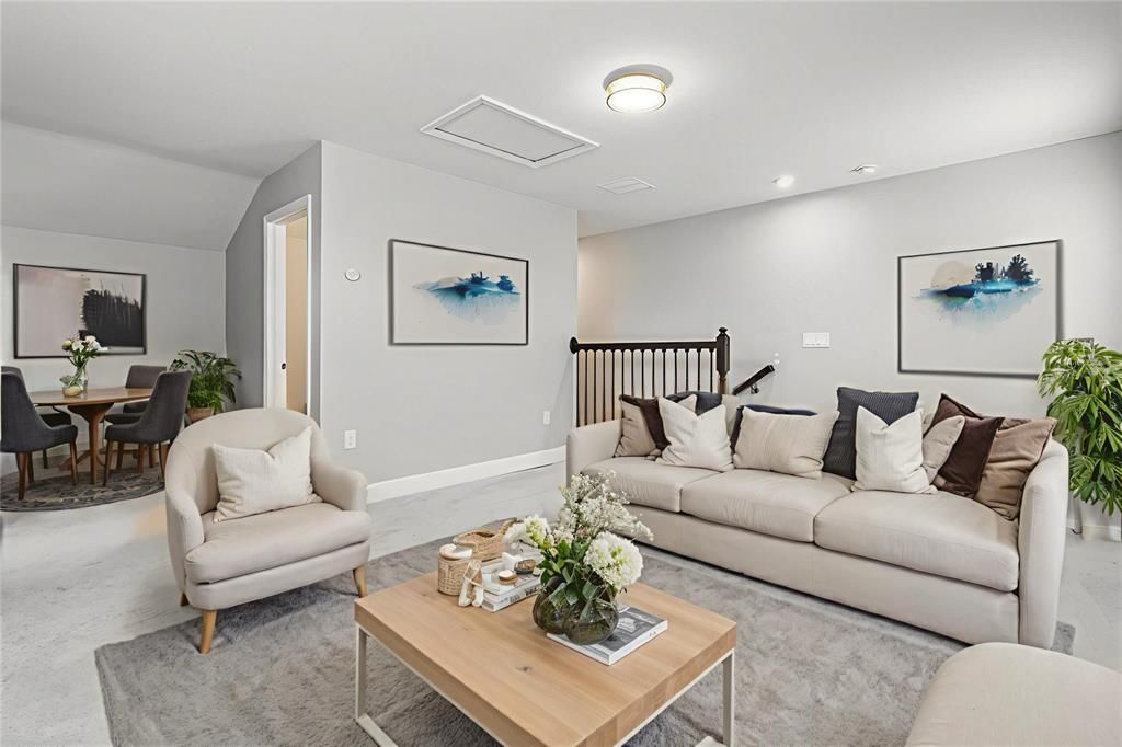 For Sale: $407,000 (4 beds, 2 baths, 2404 Square Feet)