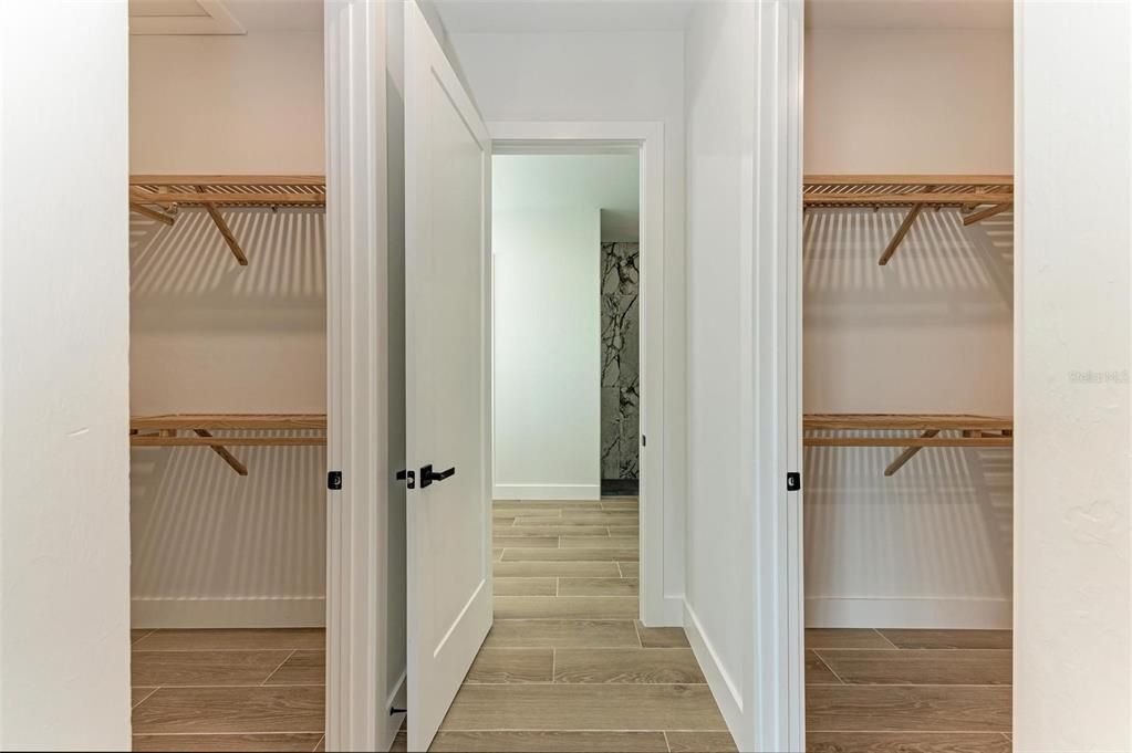 For Sale: $1,425,000 (3 beds, 2 baths, 2512 Square Feet)