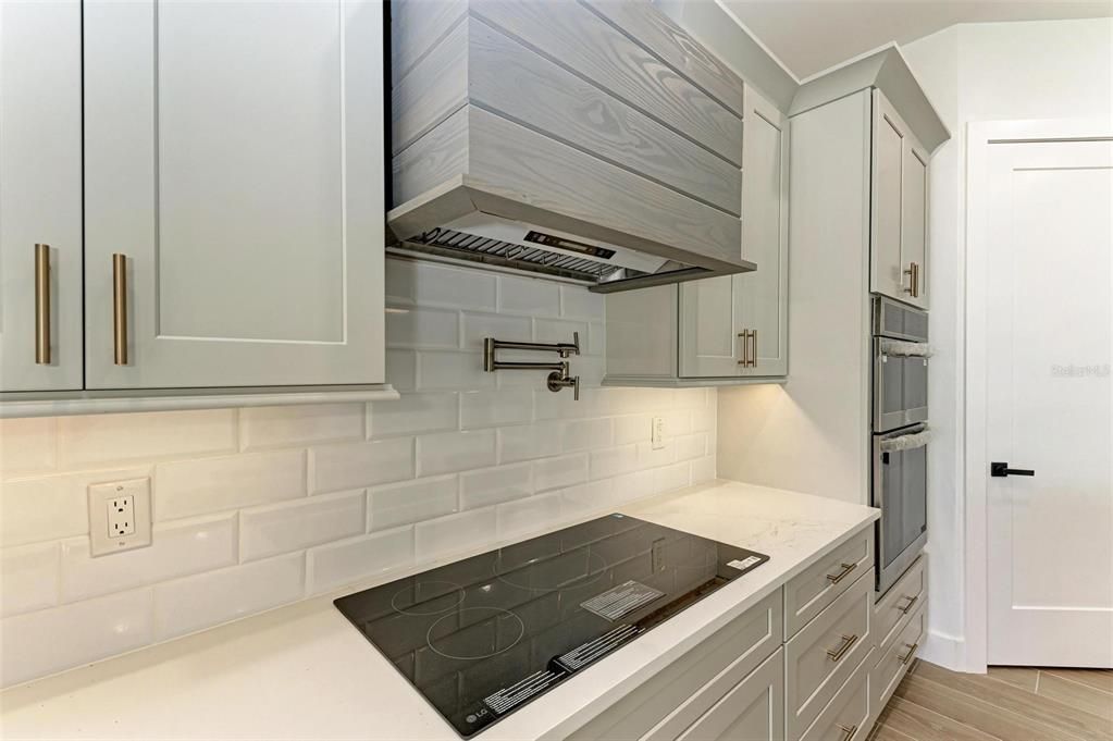 For Sale: $1,425,000 (3 beds, 2 baths, 2512 Square Feet)