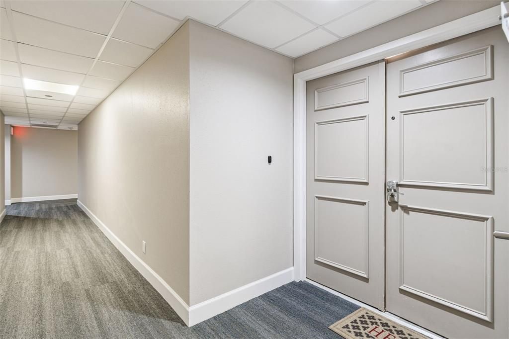 For Sale: $849,900 (2 beds, 2 baths, 1570 Square Feet)