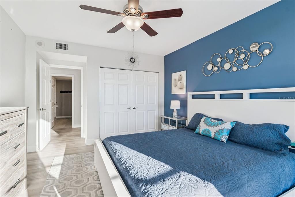 For Sale: $849,900 (2 beds, 2 baths, 1570 Square Feet)