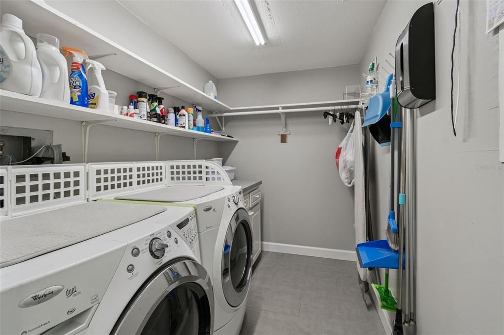 For Sale: $849,900 (2 beds, 2 baths, 1570 Square Feet)