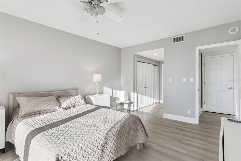 For Sale: $849,900 (2 beds, 2 baths, 1570 Square Feet)